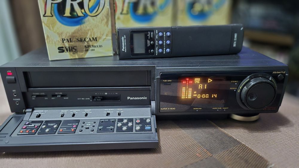 Супер видеомагнитофон Panasonic NV-FS88EG HI-FI Stereo SuperVHS