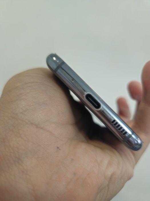 Samsung s20 продам/обмен