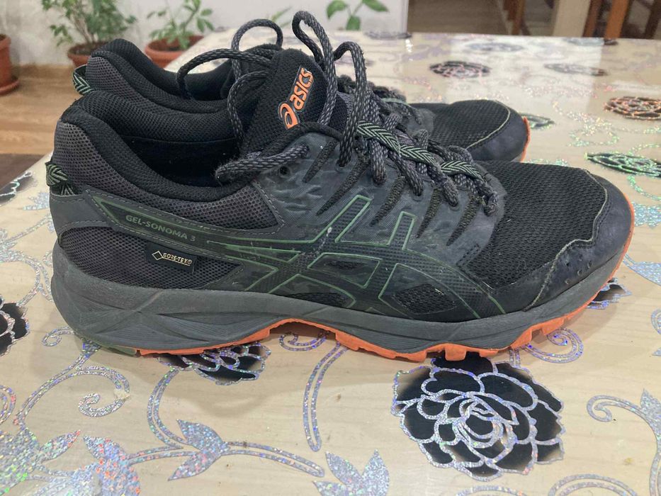 Маратонки Asics  Cordura 41,5