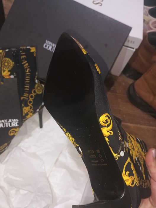 Боти Versace чисто нови