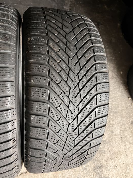 2 anvelope iarna 235/40/20 , Pirelli , DOT 2022