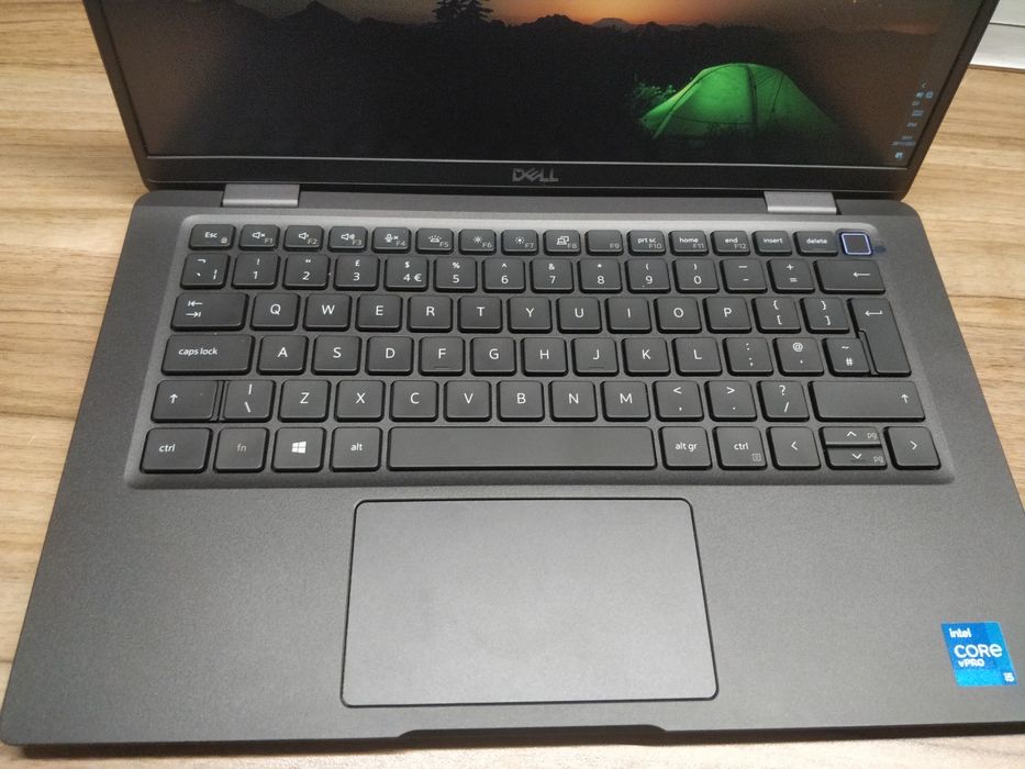Лаптоп Dell Latitude 7320