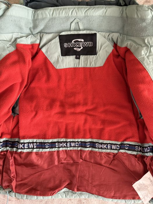 Продам куртку осень-весна Рост 98