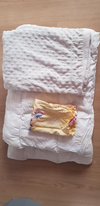 Автентични губери/ китеници, черги и родопски одеяла