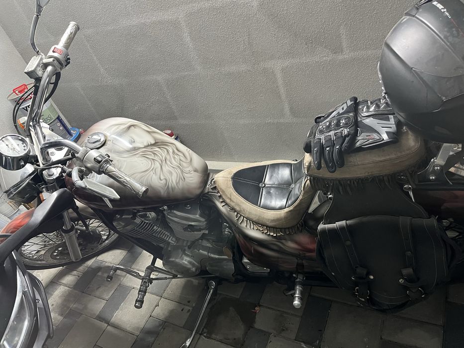 Honda.   Vt 600 rosu multicolor