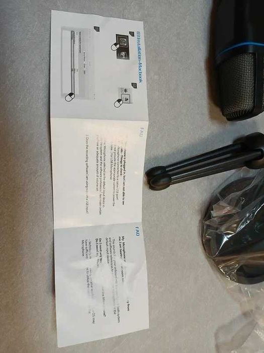 Microfon RGB Condensator pentru Podcast Studio