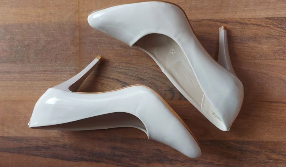 Pantofi imitatie lac, toc cui