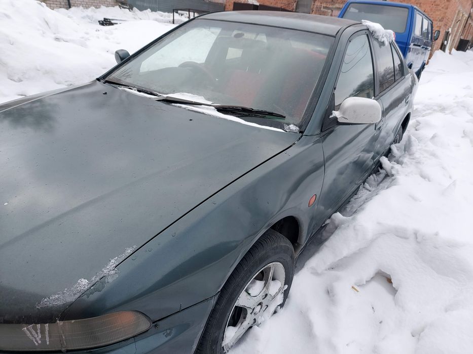 Машина Mitsubishi gallant