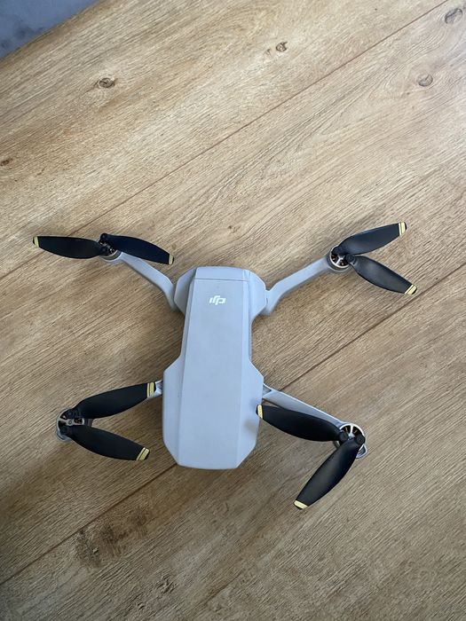 Drona Dji mavic mini