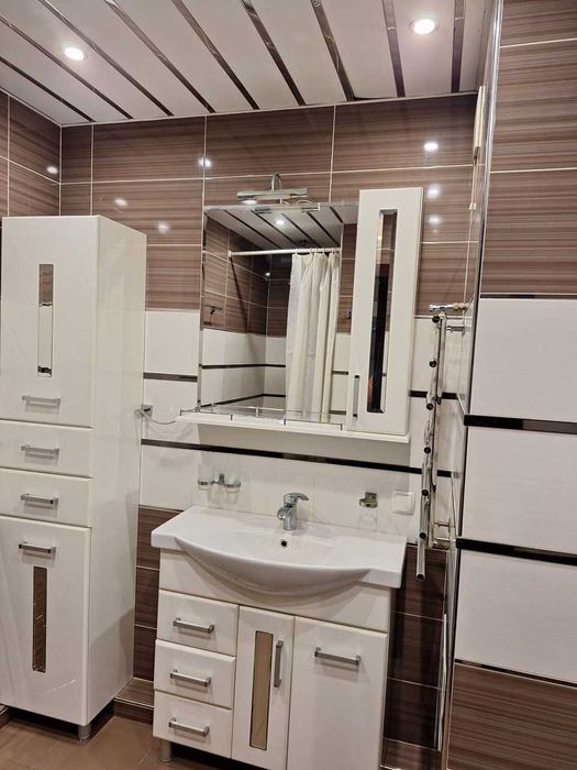 Дава се под наем Двустаен апартамент в София, Надежда 1 - 55 кв.м за 325 € - Снимка #2