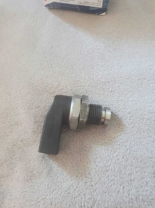 Датчик, налягане на горивото BMW е46 320d 150