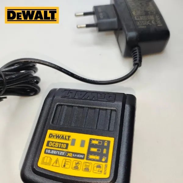 Зарядное устройство DEWALT, 10.8/12 В, 2 А, DCB110 Оригинал