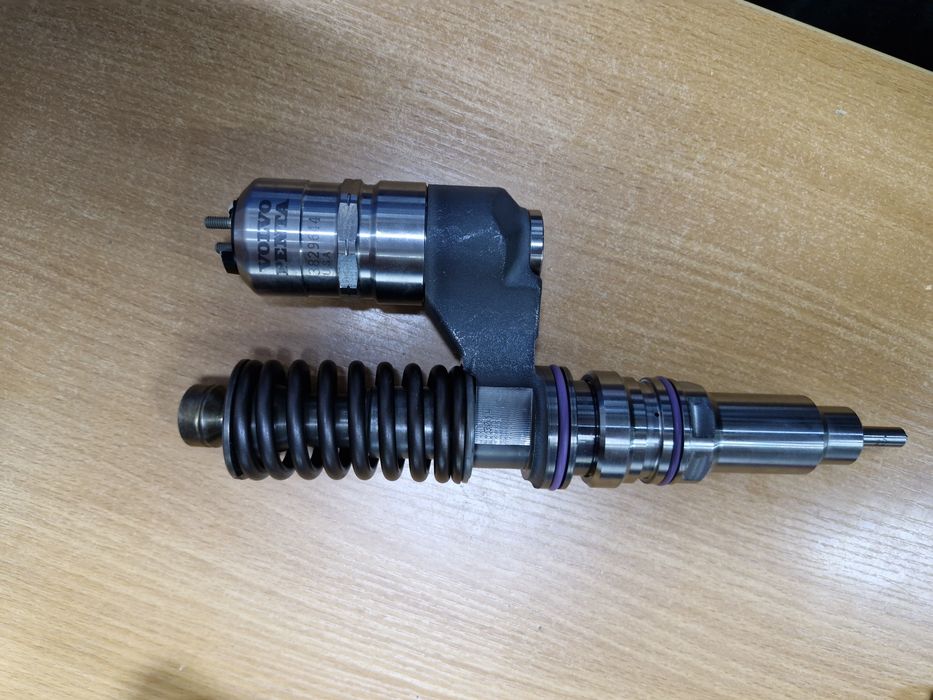 Насос-форсунка Volvo