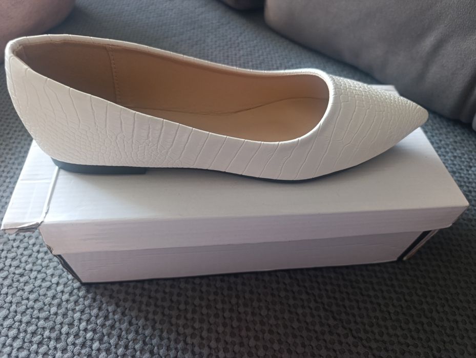 Продам обувь новую