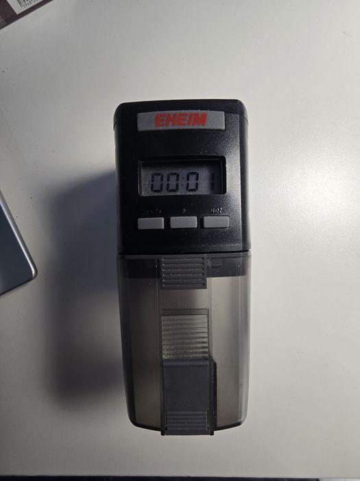 Hrănitor automat EHEIM pentru acvariu