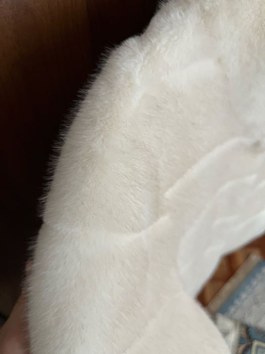 Продам эко шубу.Белая