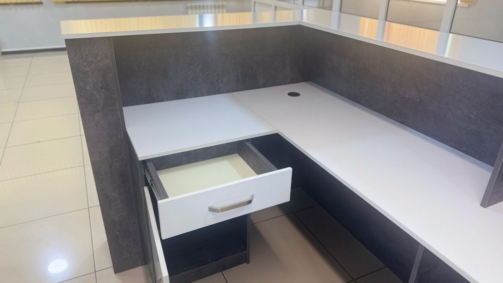 Продам офисную мебель