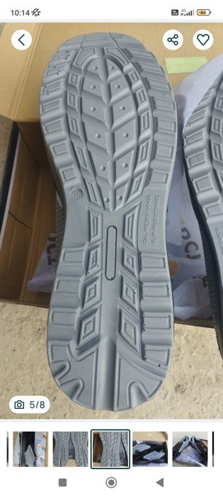 Bocanci protecție cu bombeu Nr 46/100lei