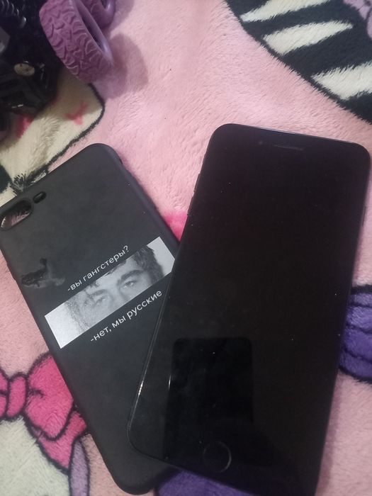 Продам Айфон 8плюс
