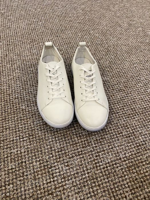 Pantone Universe cloud dancer 42 11-4201