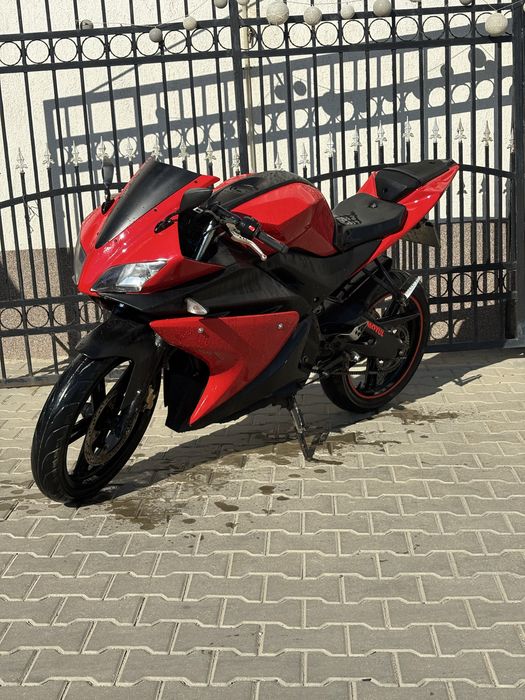 Yamaha yzf r 125