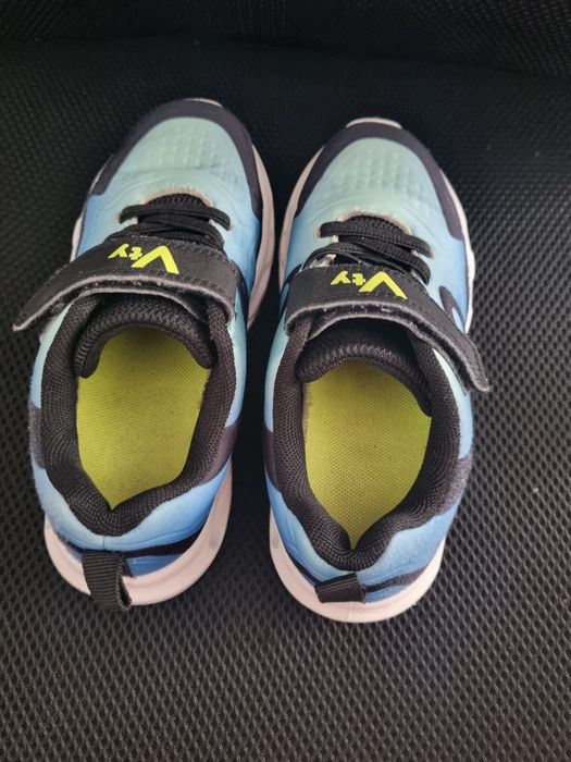 Adidasi VTY baieti marimea 29