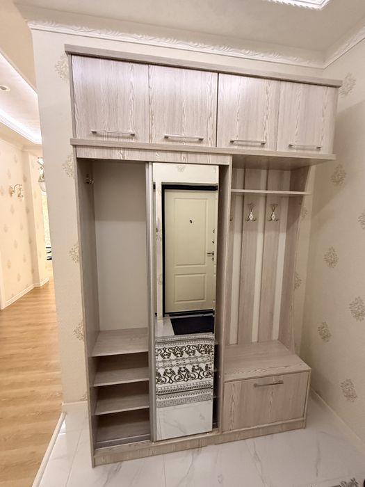 Шкаф для прихожей