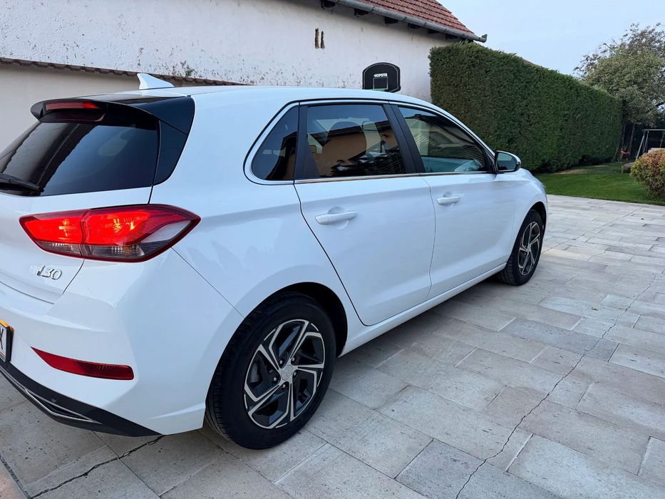 Hyundai I30 Distronic, Led, Incalz volan scaune, camera