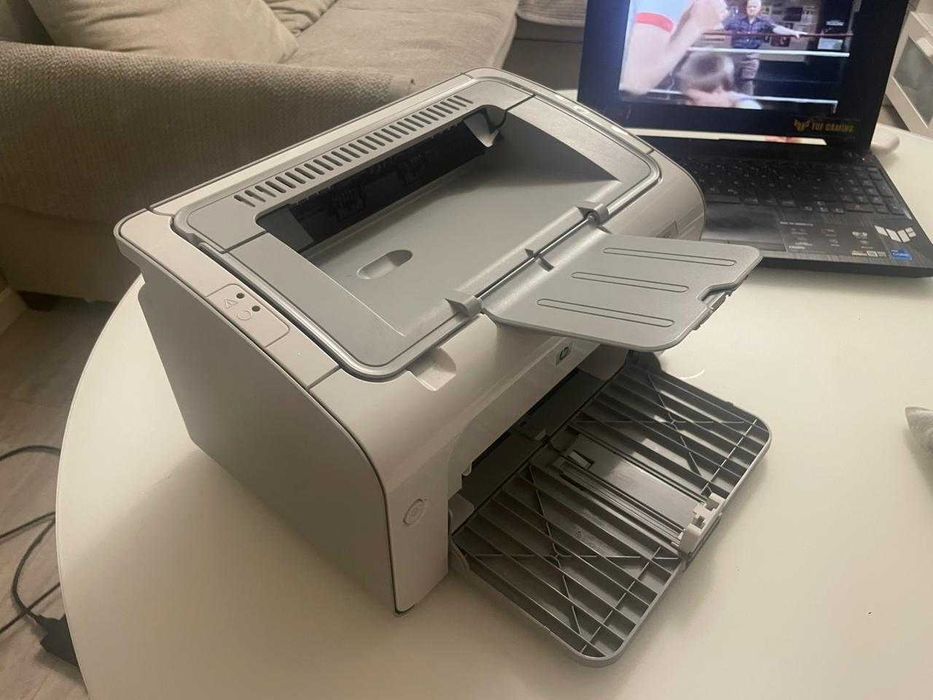 Принтер HP P1102