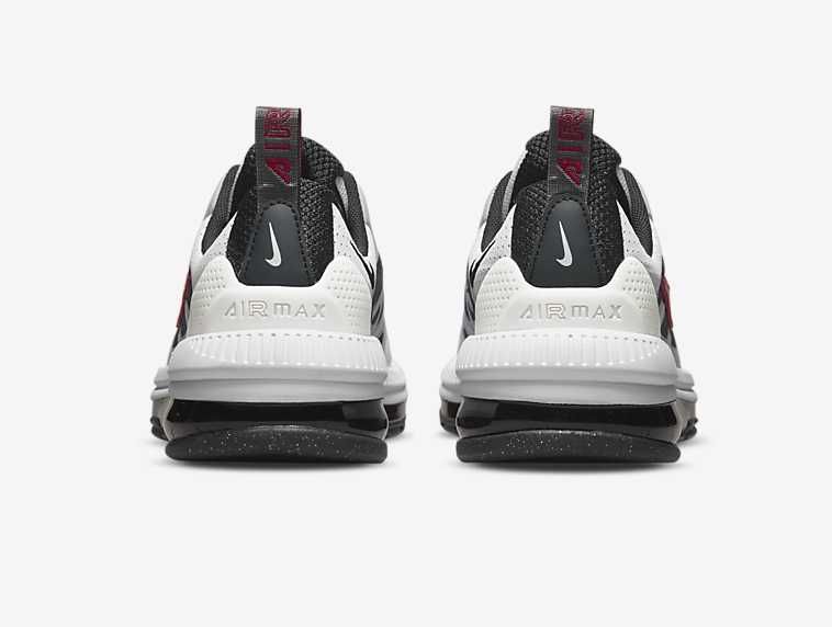 NIKE Air Max Genome- оригнални, чисто нови, номер 37,5