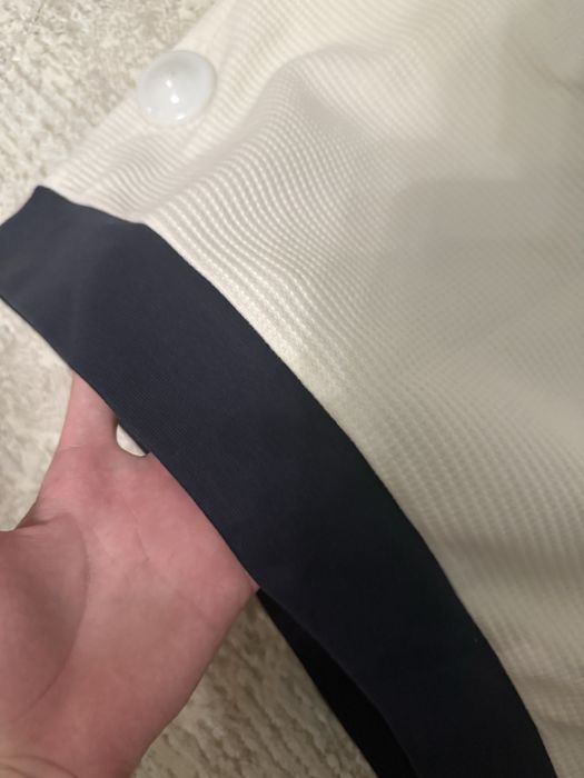 свитшот новый в белом цвете