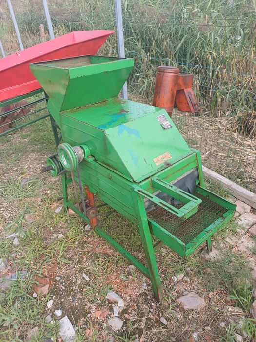 Batoza de porumb profesionala capacitate 3.5 tone pe ora