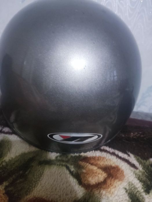 Продам шлем для скутра
