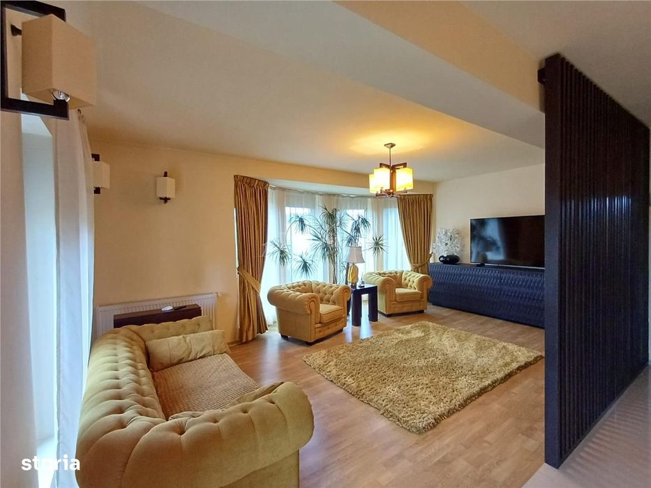 Casa  de lux  de vanzare in Sura Mare
