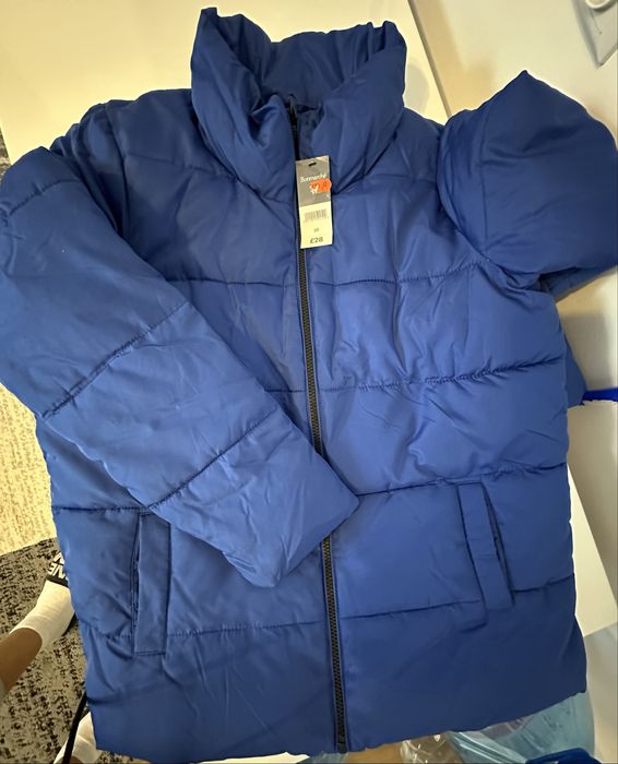 Дамско яке ново размер  S/M купувано от Великобритания