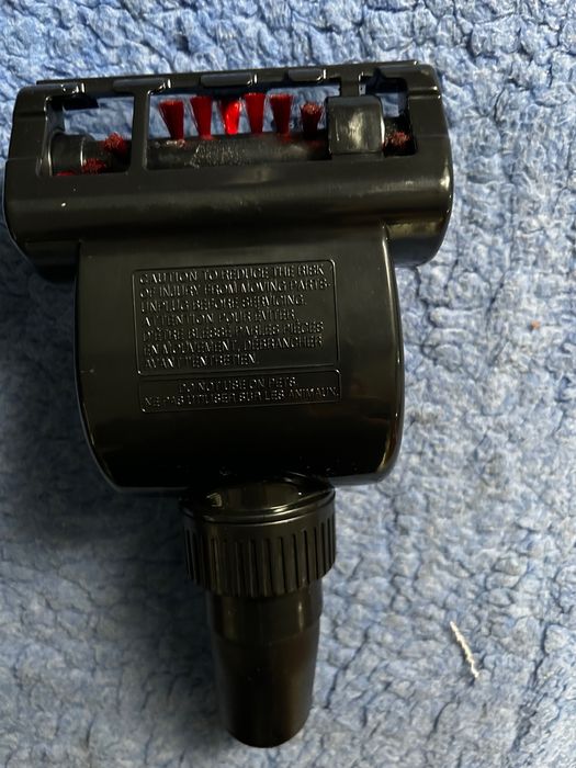 Щетка на пылесос