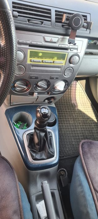 Vând Mazda 2 diesel