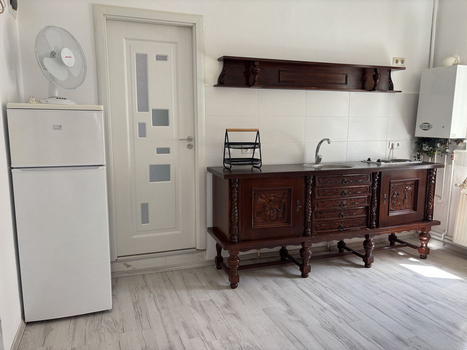 Inchiriez apartament centrul istoric Medias
