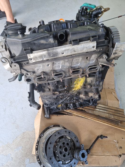 Vând chiuloasă completa cfh ( motor vw touran 2000 Tdi)