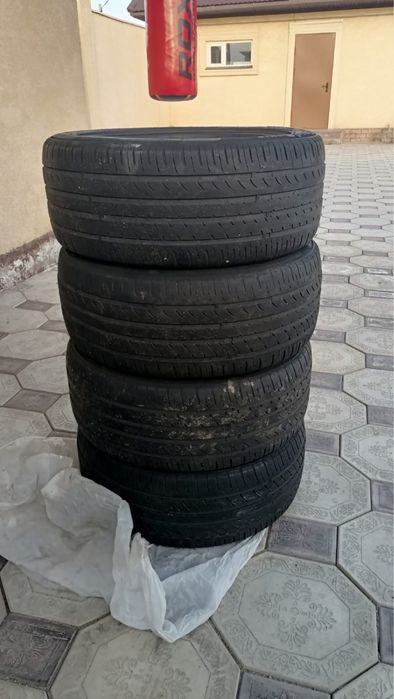Продам покрышки от бмв