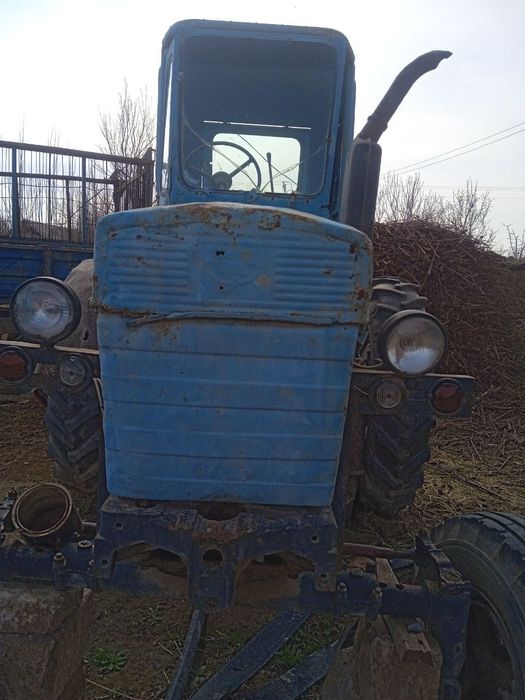 Yaxshi traktor puliga yarasha !    Hujjatlari joyida  !