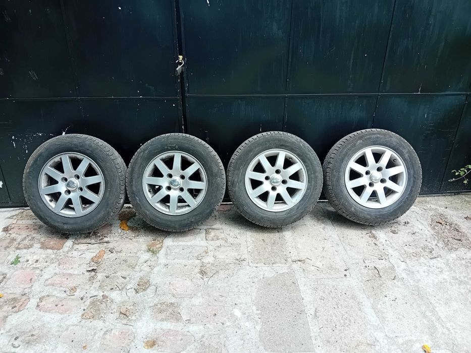 Летни гуми с джанти 14"