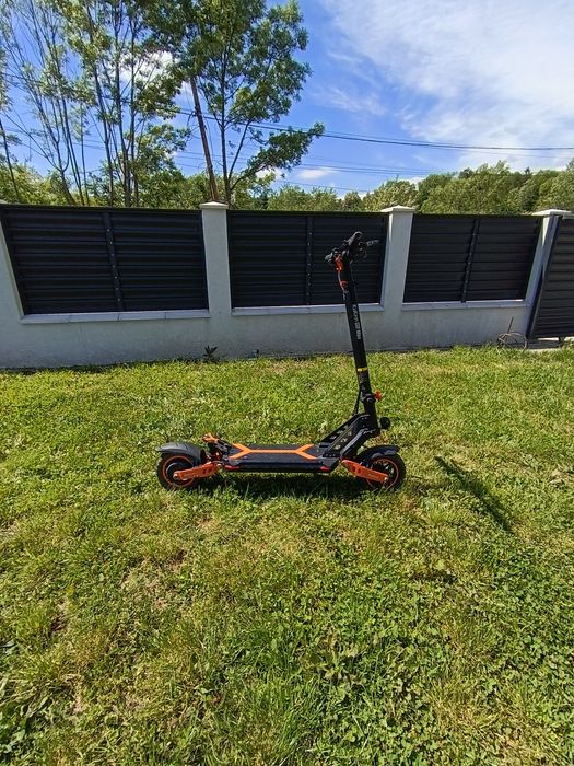 vând trotineta G2 MAX
