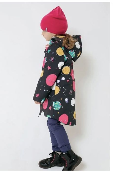 Продам куртку для девочки