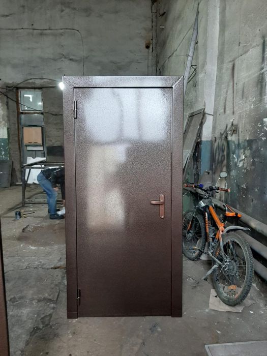 Железные двери