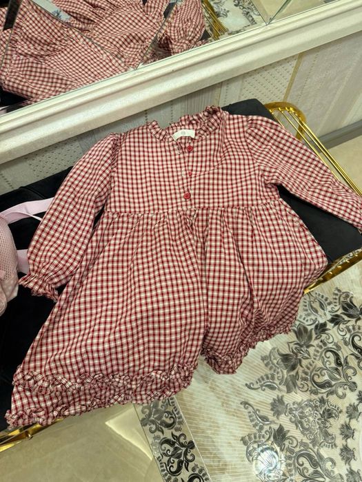 Продаётся платье для девочек без кардигана !