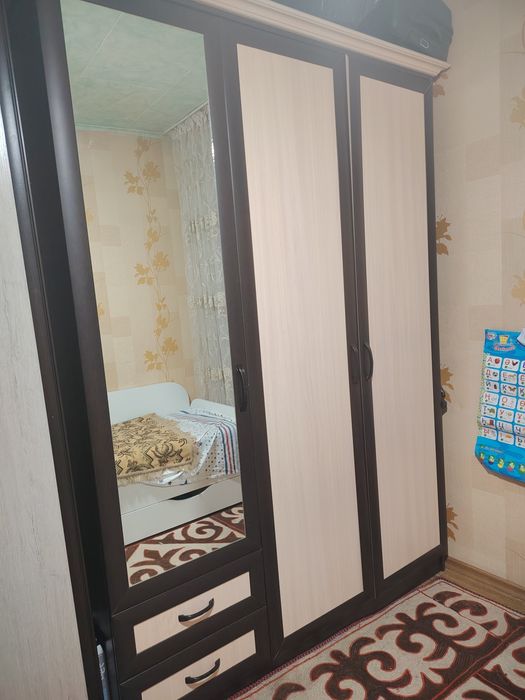 Продам шкаф 3-х дверный