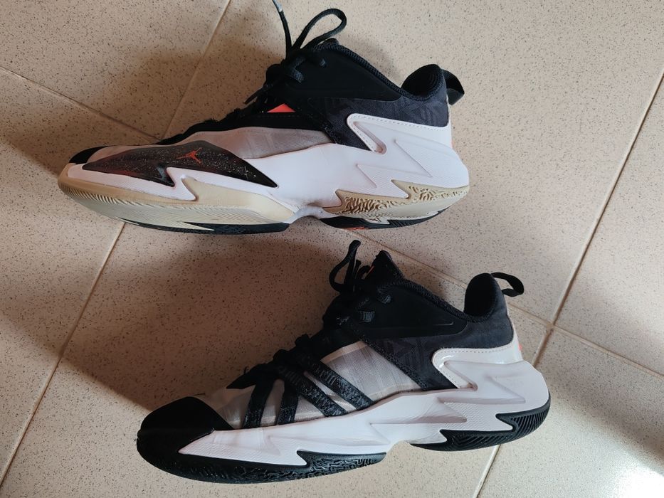 Nike jordan  marimea 38.5
