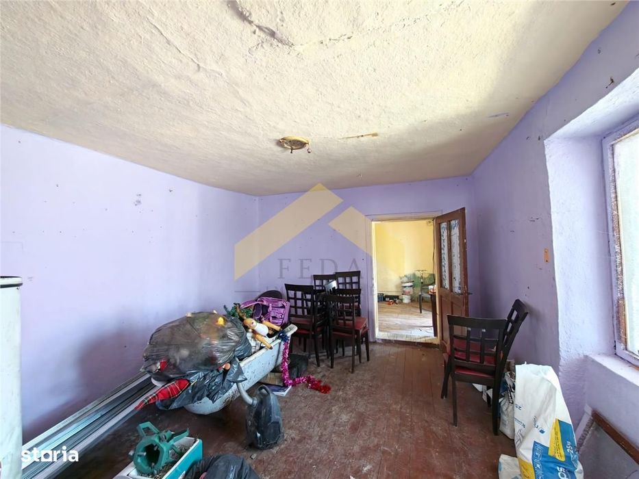 Casa de vanzare la sol in localitatea Felnac