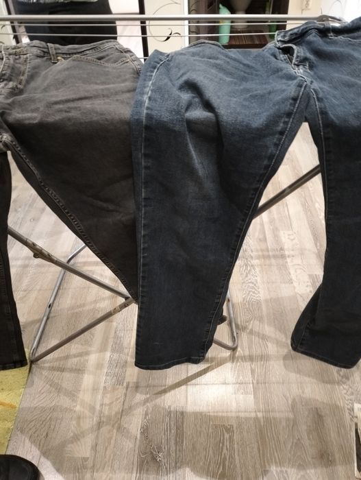 Продам джинсы мужские
